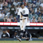 MLB罕見壯觀秀！老虎隊斷棒惹禍上身，費城人上演史詩級1-3-5三殺